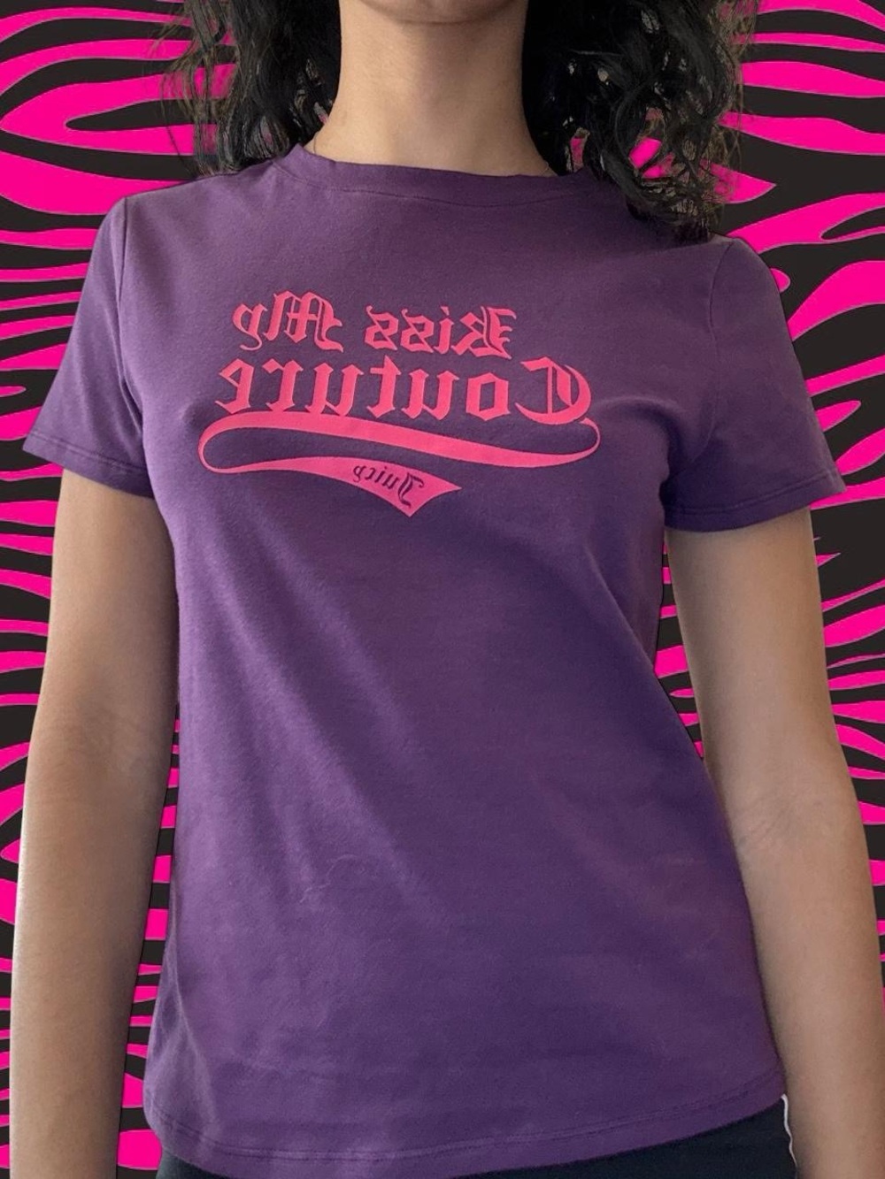 Juicy Couture "Kiss My Couture" Purple Tee with Pink Logo - Picture 2 of 4